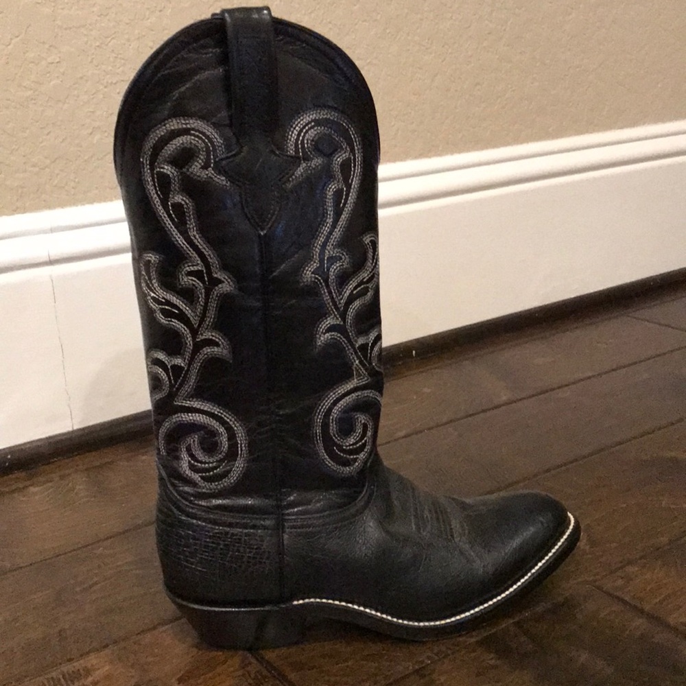 Ferrini women’s ostrich cowboy boots
